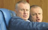 Госисполнители сделали первый шаг к взысканию с Приватбанка средств в пользу Суркисов