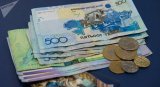 З банків Казахстану продовжують витікати вклади