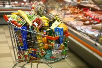 The retail trade in Ukraine for the first quarter of 2014 has grown by 7,7% - the State Statistics Committee of Ukraine reports