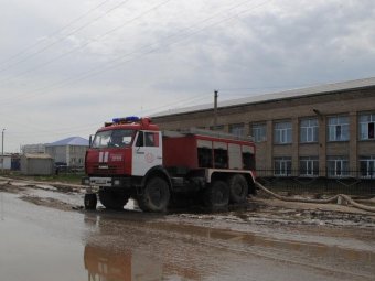 В районах Восточно-Казахстанской области откачивают воду