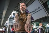 В Киев на фестиваль приехал самый пирсингованный человек в мире - "Железный Рольф"