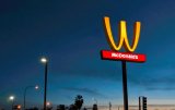 McDonald&rsquo;s уперше в історії змінив логотип на честь 8 Березня