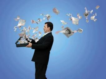 Объем торгов ценными бумагами на биржах Украины за год сократился на 17%