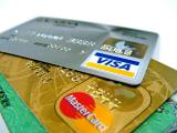 VISA і MasterCard перестали обслуговувати клієнтів банку «Росія» і СМП Банку