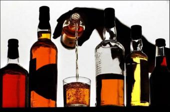 Миндоходов предлагает усилить контроль над алкогольным рынком
