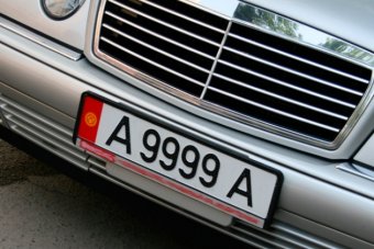 Казахстанці знову зможуть тимчасово ввозити автомобілі з-за кордону