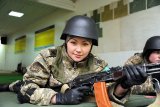 Девушки-офицеры впервые приняли военную присягу в Петропавловске, Казахстан