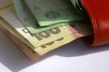Не хватает ни на что: украинцы назвали сумму зарплаты, на которую можно нормально жить