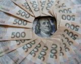 Назвали тех, кому выгодна девальвация гривны