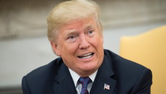 Трамп заявил, что Россия смеется над США