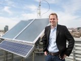Американцы создали солнечную установку, которая производит питьевую воду из воздуха