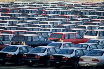 Poroshenko Signs Law on Used Cars