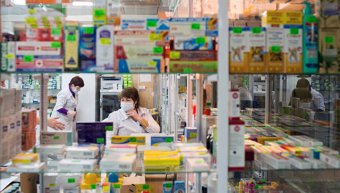 У Мінекономрозвитку Росії назвали плюси та мінуси продажу ліків в магазинах