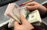 Межбанк: гривня начала утро со снижения