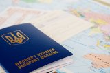 У Києві затримали жінку за незаконне прискорення видачі біометричних паспортів