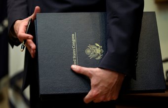 Сенат США одобрил новые санкции против России