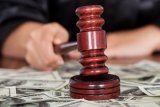 Наиболее коррумпированными государственными органами являются суды - исследование