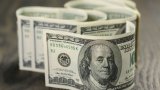 Курс доллара на межбанке немного снизился