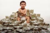 The government has extended the period of first child benefits