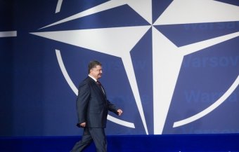 Poroshenko Decides to Ask Ukrainians Whether They Want to Enter EU and NATO