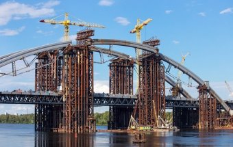 У КМДА запропонували ввести плату за проїзд по мосту на Троєщину