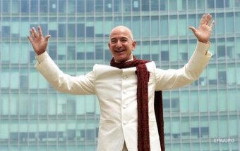 Глава Amazon пробыл самым богатым один день