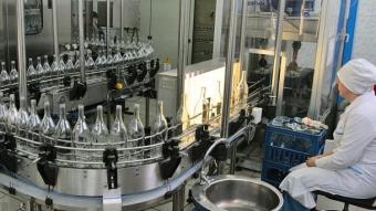 Гройсман считает, что Укрспирт нужно как можно скорее продать