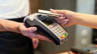 Казахстанці активно переходять на безготівковий розрахунок