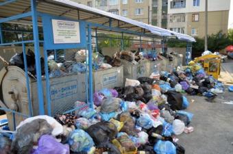 Львів почали очищати від сміття