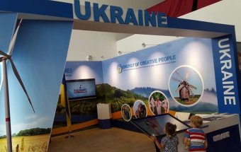 Плуг вместо самолета. Сеть об Украине на Экспо