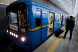 В Киеве проезд в метро можно будет оплатить с помощью смартфона