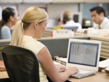 Украинцев начнут устраивать на работу карьерные советники