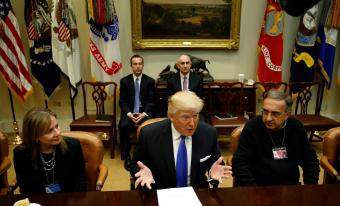 Трамп зустрівся з лідерами трьох найбільших автоконцернів США