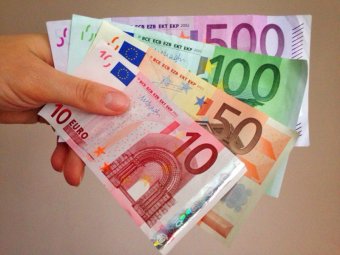 Названы самая высокая и самая низкая минимальные зарплаты в Европе &ndash; Eurostat