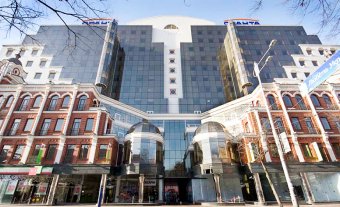 Dragon Capital купує 2 бізнес-центри