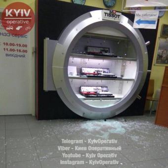 У Києві обікрали магазин на мільйони гривень