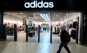 Adidas закриє ще 160 магазинів у Росії через санкції