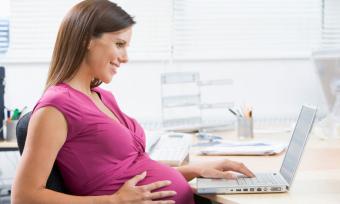 It is advised to reduce hours the pregnant women work a day