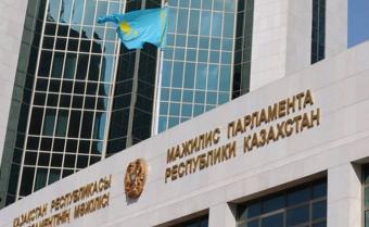 В Мажилисе обсуждают поправки в республиканский бюджет до 2018 года